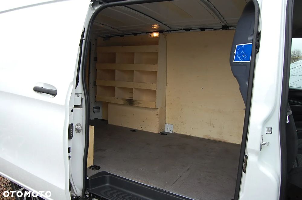 Mercedes-Benz Vito - 21
