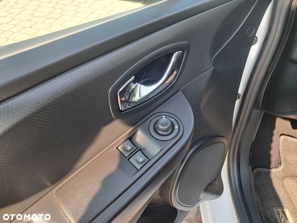 Renault Clio 1.2 16V Expression - 23