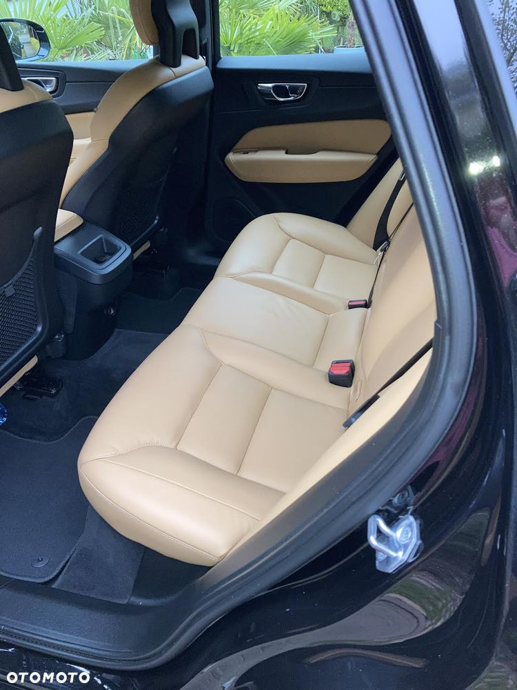 Volvo XC 60 T5 AWD Inscription - 6