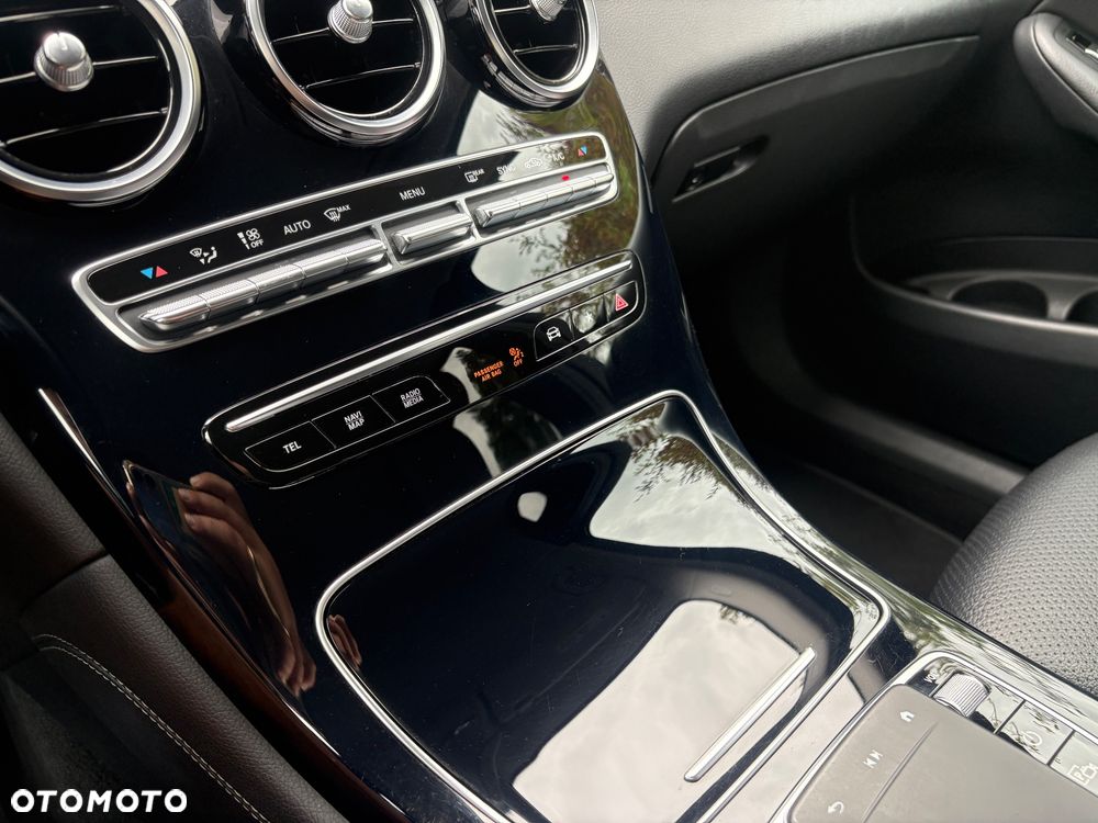 Mercedes-Benz GLC 200 d Business Edition - 23