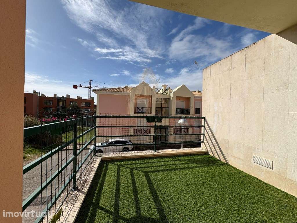 Moradia T4 Moderna com Terraço Panorâmico - Terraços do Castelo, Se... - Grande imagem: 5/26