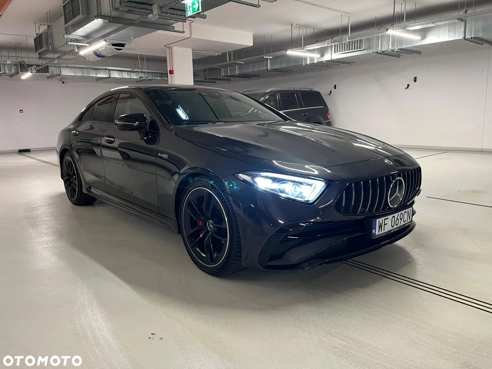 Mercedes-Benz CLS - 4