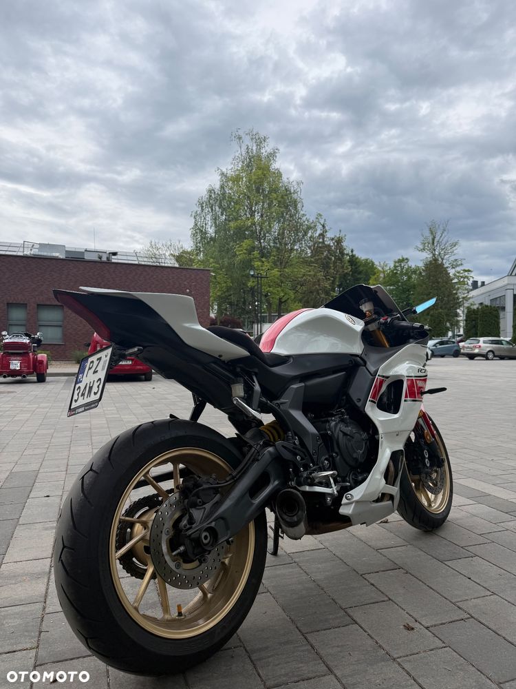 Yamaha R7 - 6