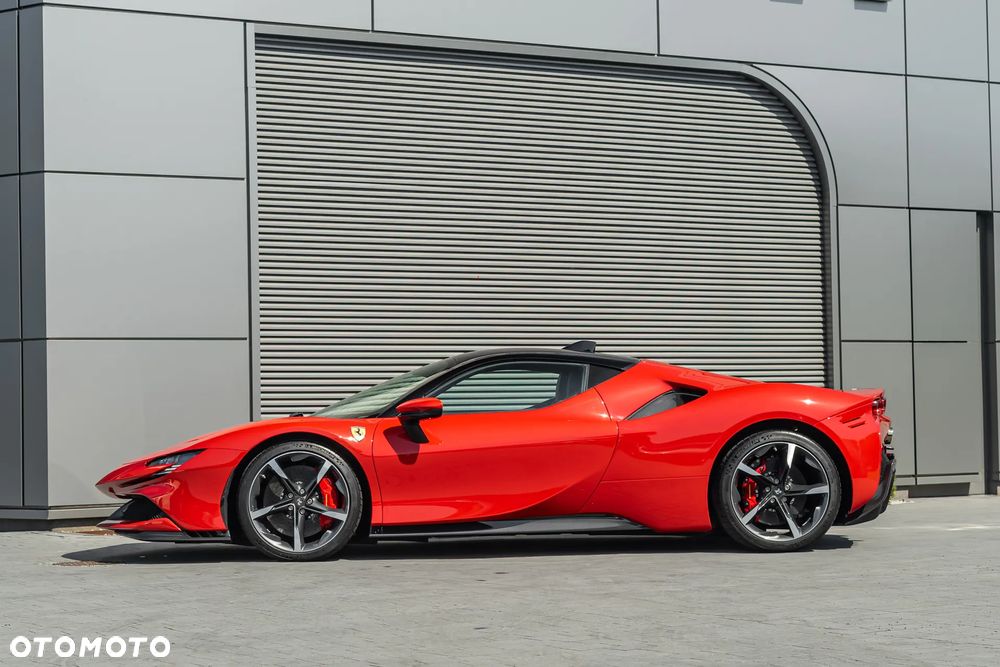 Ferrari SF90 Stradale - 6