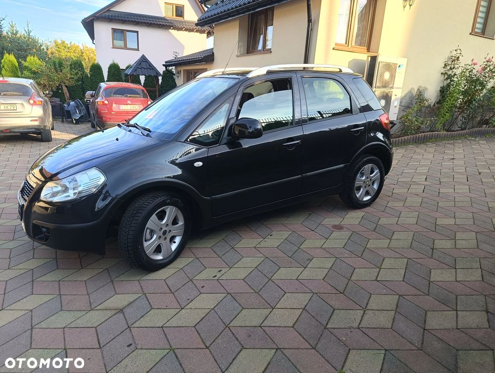 Suzuki SX4 - 1