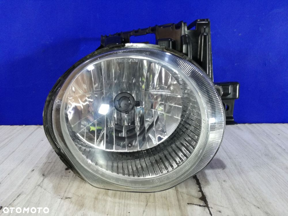 nissan juke i f15 10/14 lampa reflektor przód prawa anglik 10/14 - 1
