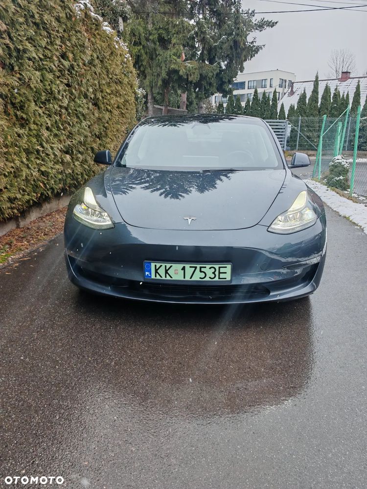 Tesla Model 3 Langstreckenbatterie Allradantrieb Dual Motor - 9