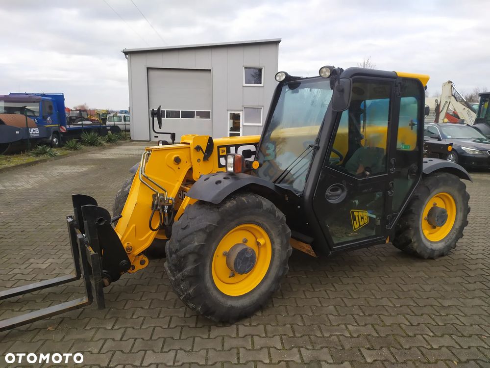 JCB 527-58 AGRI - 10