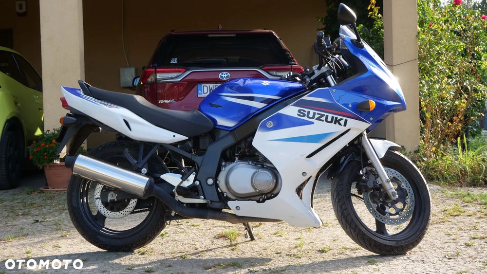 Suzuki GS - 4