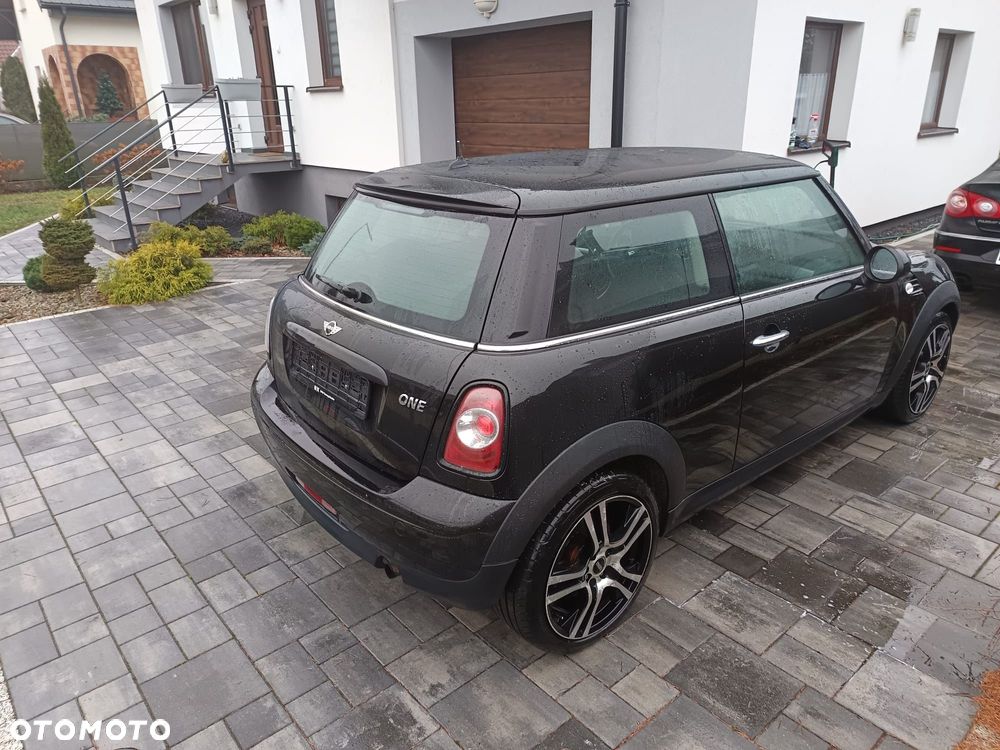 MINI ONE Standard - 5