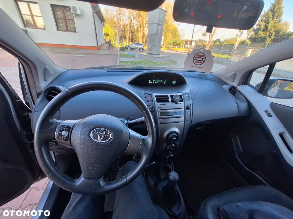 Toyota Yaris 1.0 Entry - 9