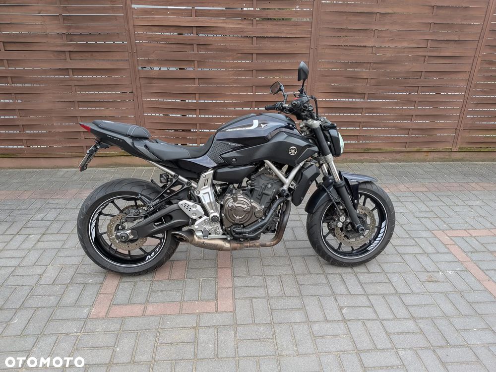 Yamaha MT - 2