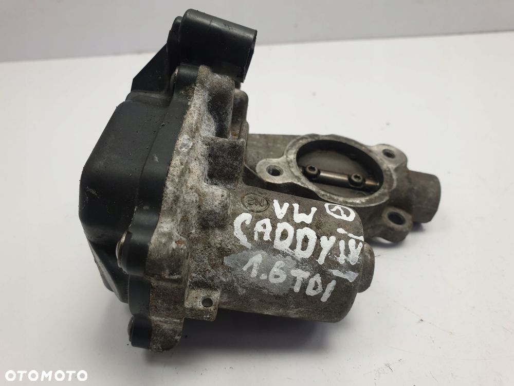 VW Caddy IV 2.0 TDI ZAWÓR EGR 04L131501L - 1