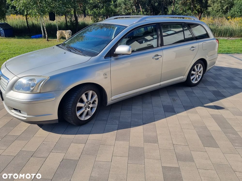 Toyota Avensis 1.8 VVT-i Combi - 13