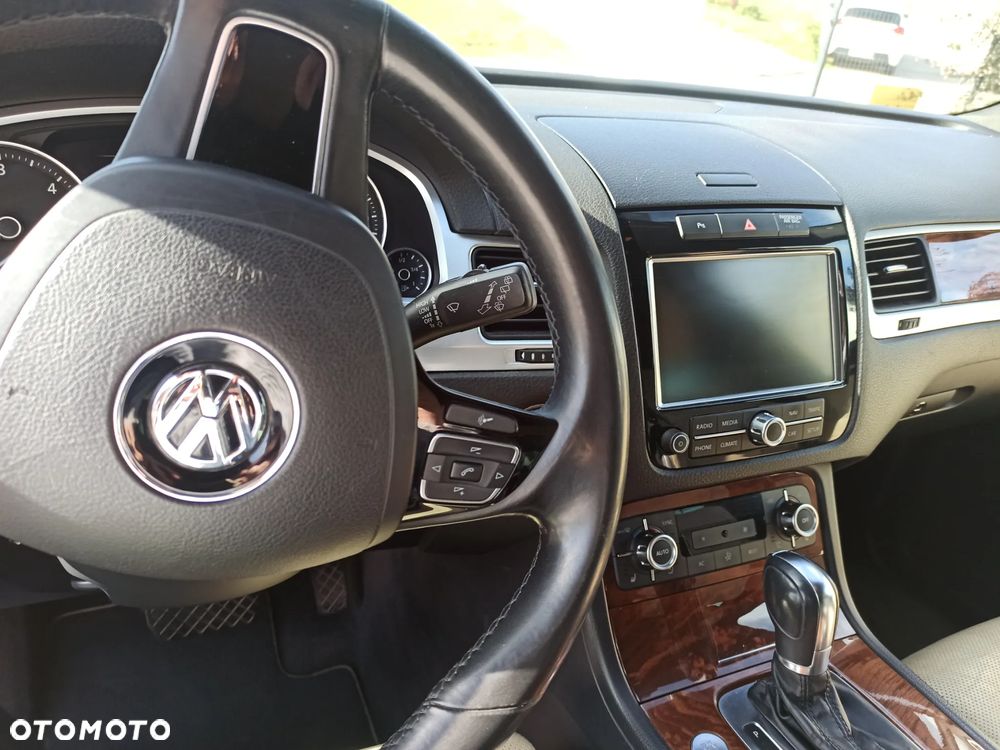 Volkswagen Touareg 3.0 V6 TDI BMT - 7