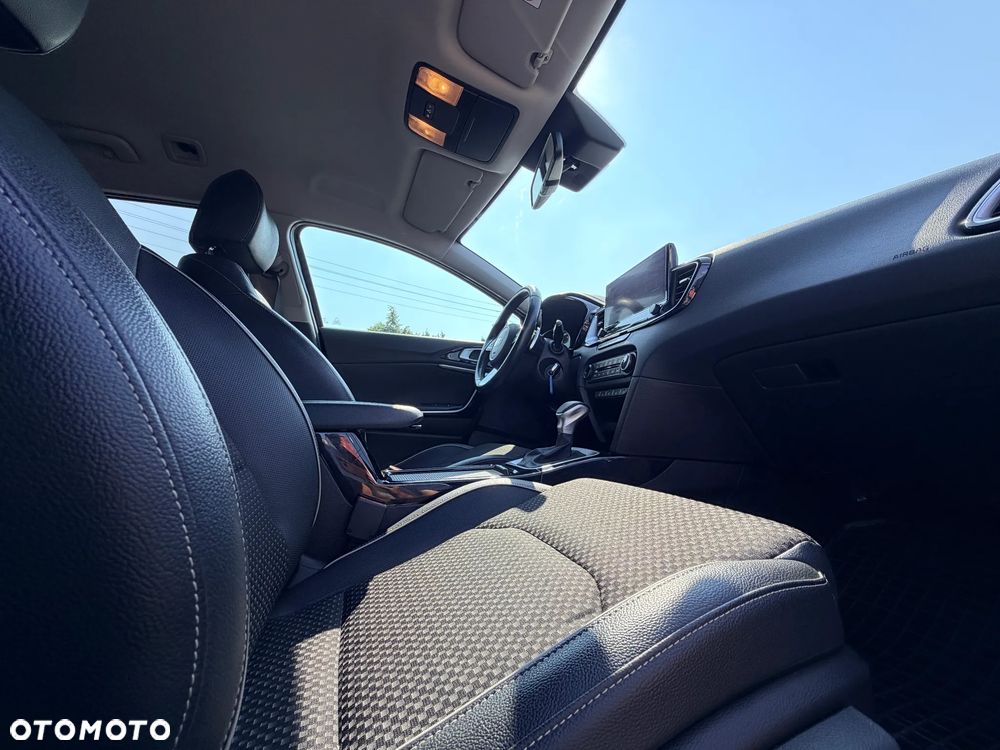 Kia Ceed 1.5 T-GDI L Business Line Plus DCT - 19