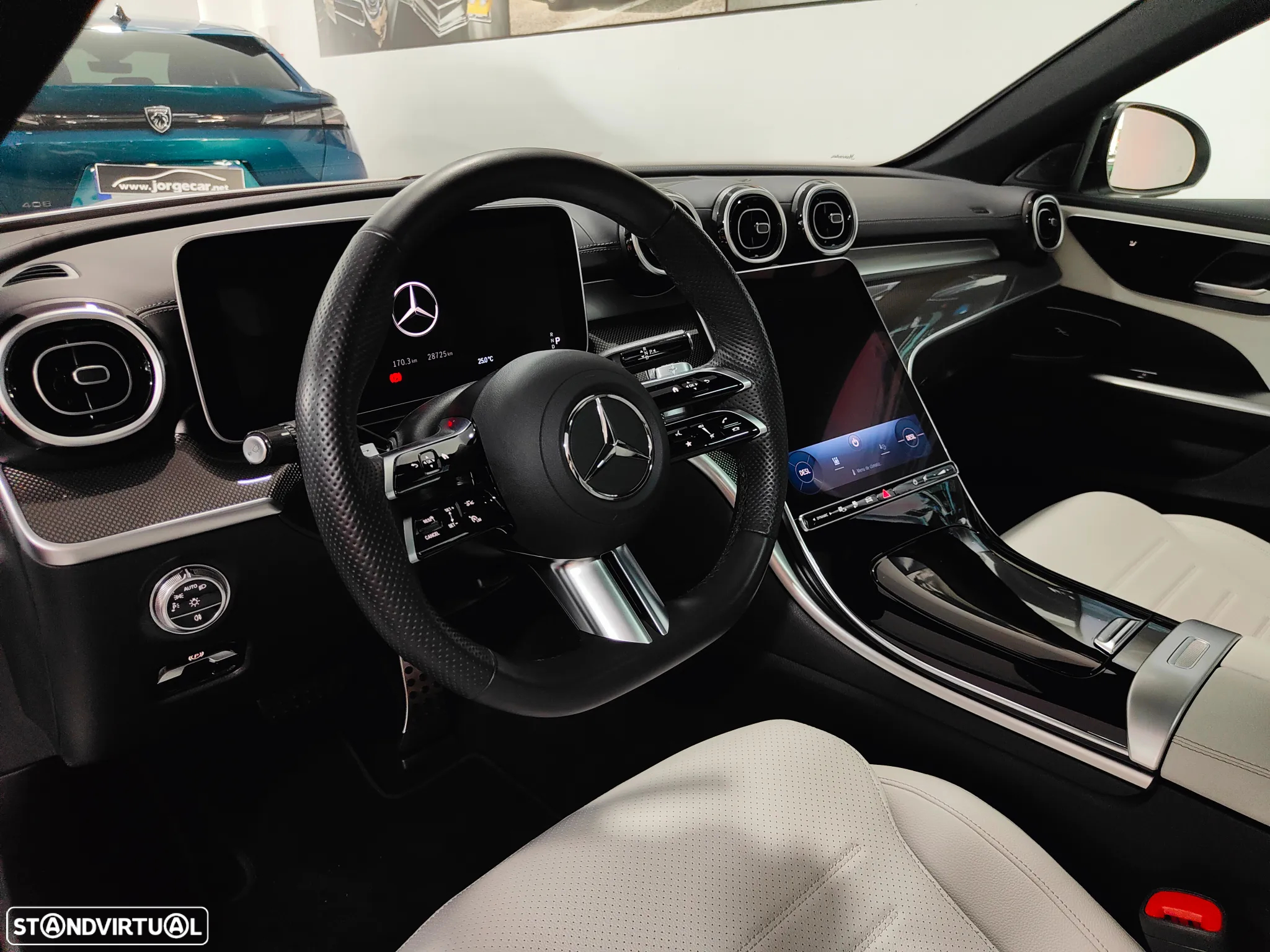 Mercedes-Benz C 300 e AMG Line - 33