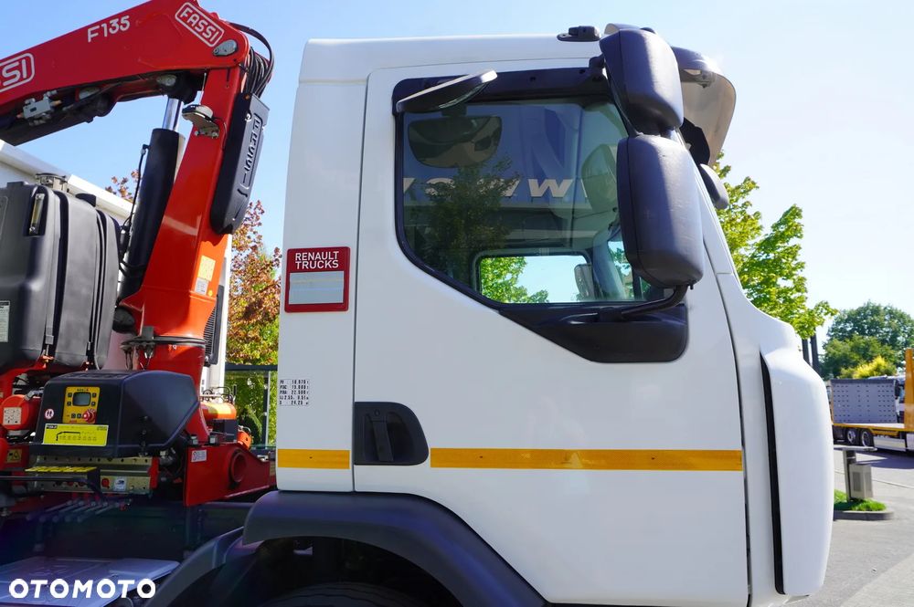 Renault C280 DTI 8 / HDS Fassi 5,6 t / Zasięg 8 m / Platforma 15 EPAL - 12