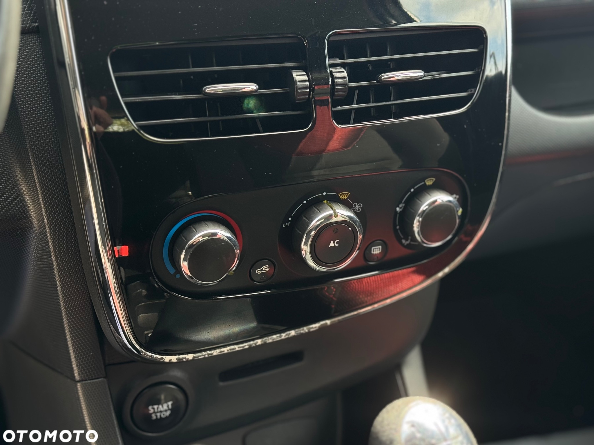 Renault Clio - 17