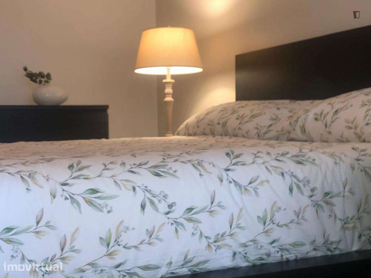 Quarto - localizado em Vila nova de gaia - Grande imagem: 5/17