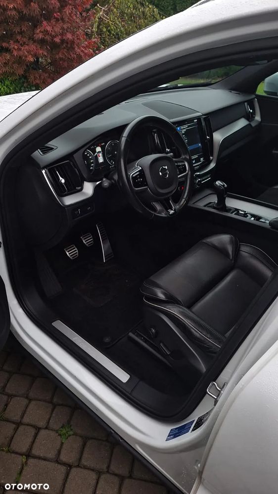 Volvo XC 60 D3 R-Design - 14