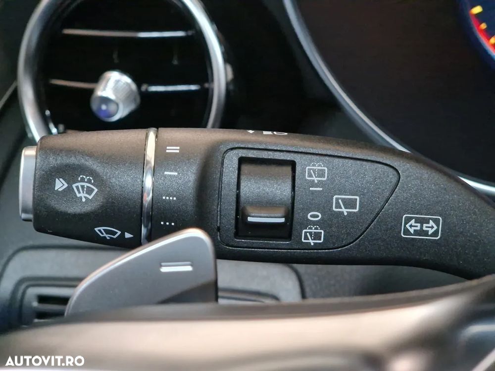 Mercedes-Benz GLC 200 4Matic 9G-TRONIC AMG Line - 28