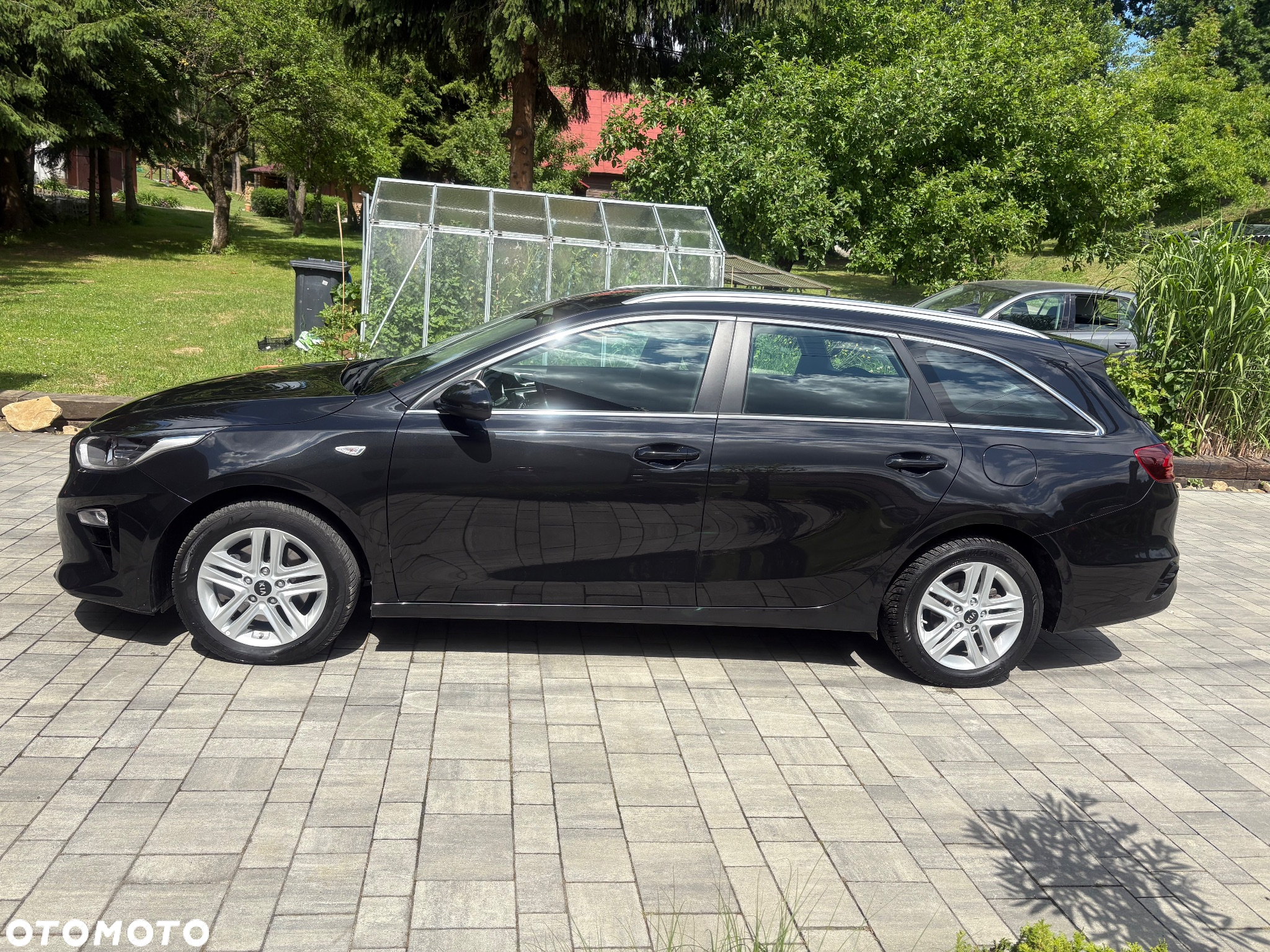 Kia Ceed - 8