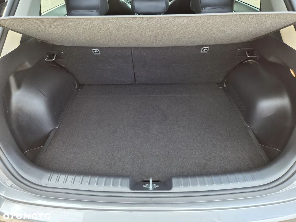 Kia Niro 1.6 GDI Hybrid L - 28