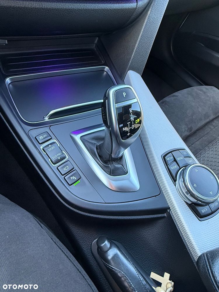 BMW Seria 3 320d Edition M Sport Shadow - 19