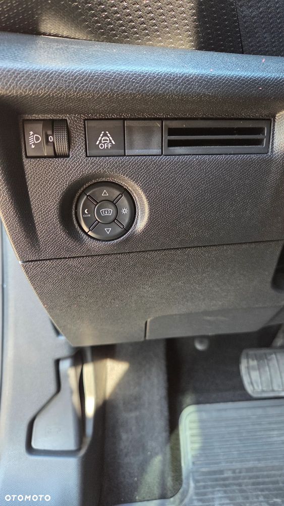 Citroën C4 BlueHDi 130 Stop&Start EAT8 FEEL PACK - 19