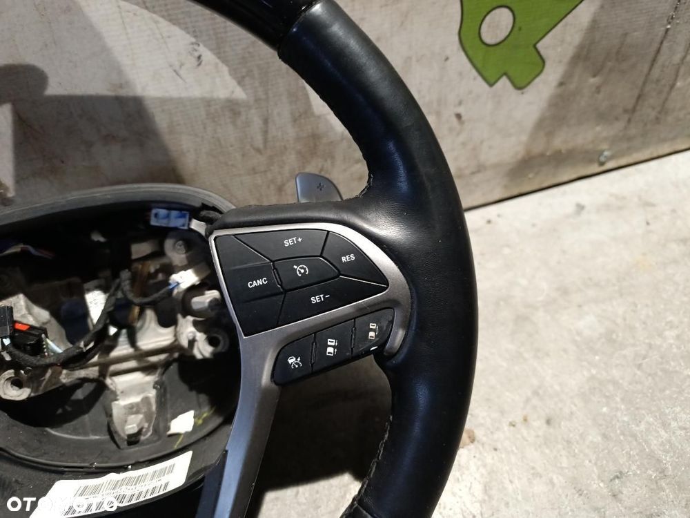 JEEP GRAND CHEROKEE WK2 KIEROWNICA SKÓRA MULTIFUNKCJA - 2