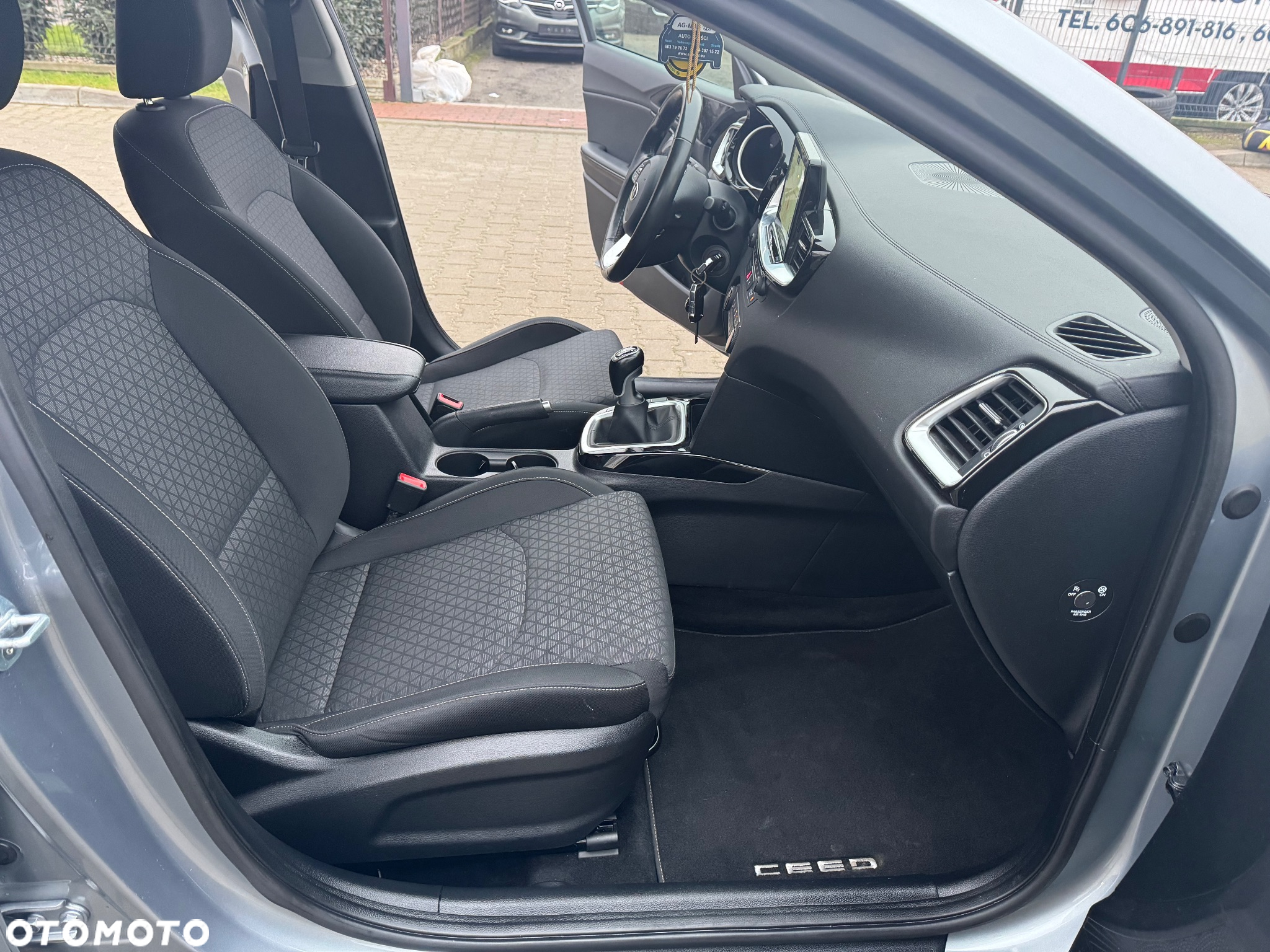Kia Ceed Cee'd 1.6 CRDi GT Line - 14