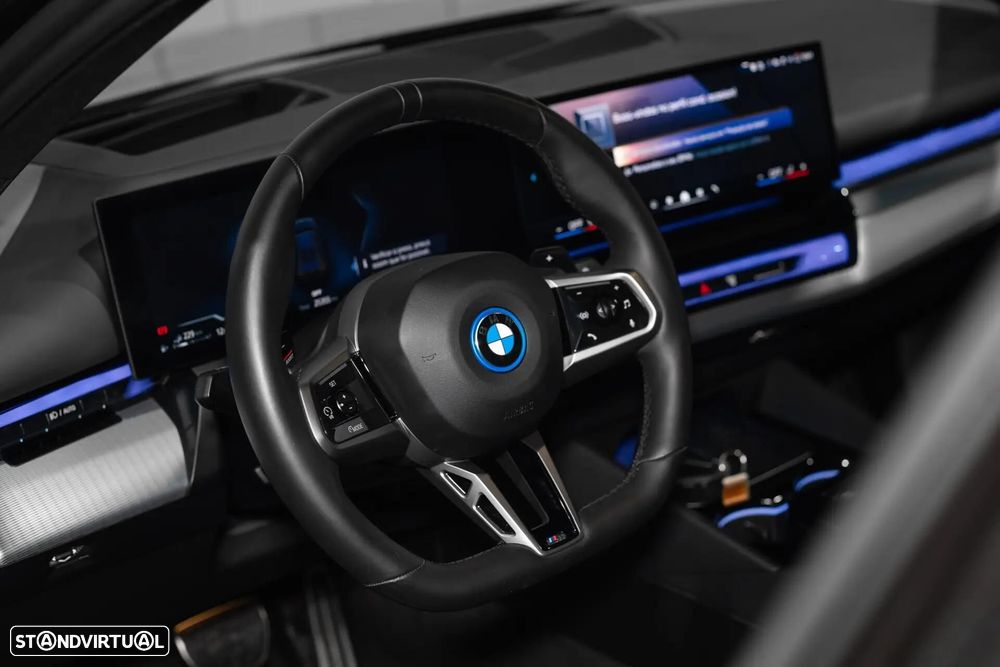 BMW 530 e xDrive Pack Desportivo M Pro - 34