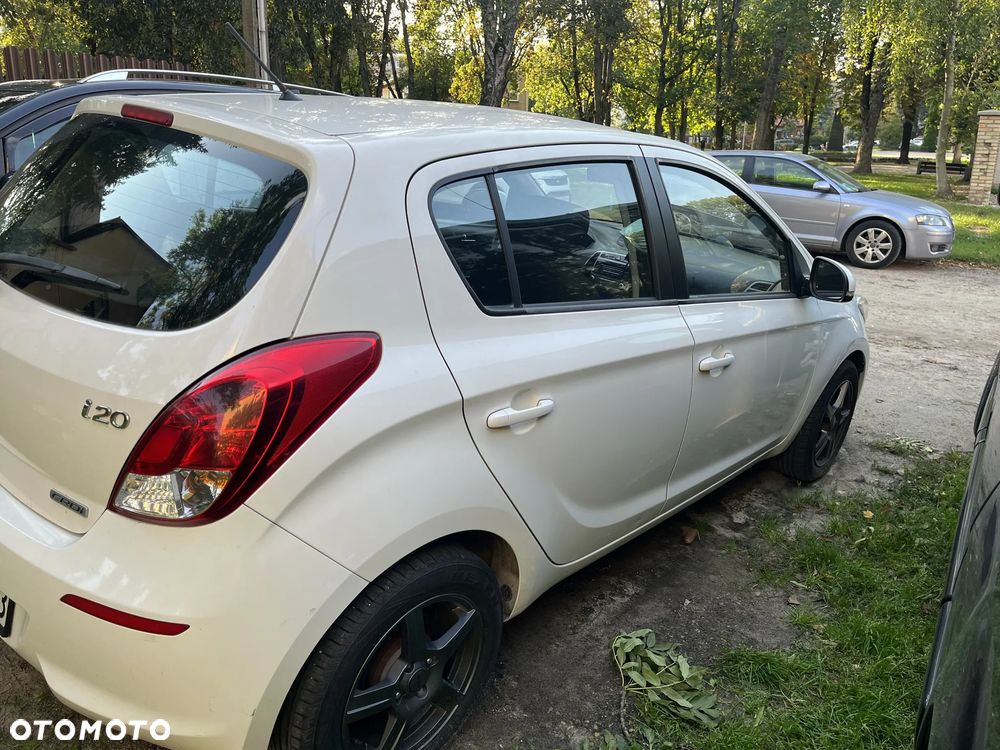 Hyundai i20 1.1 CRDi Style - 12