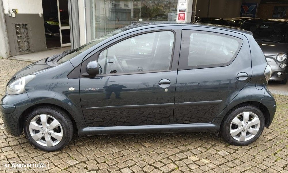 Toyota Aygo 1.0 - 9