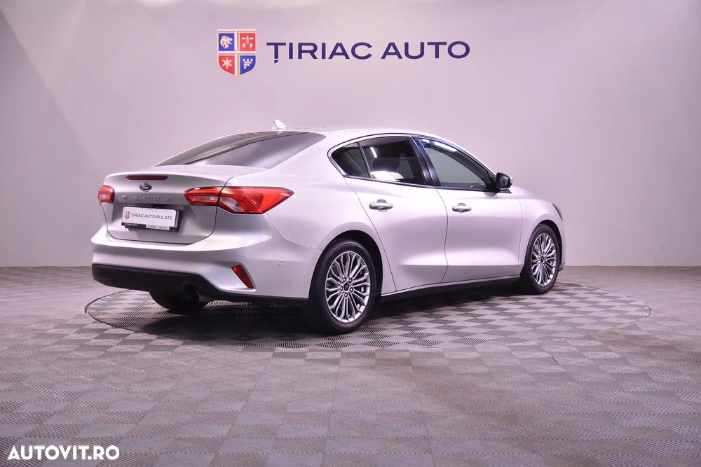 Ford Focus - 5