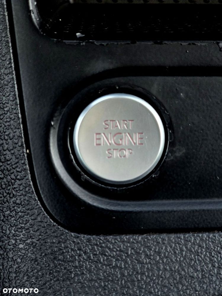 Volkswagen Tiguan 2.0 TDI SCR BlueMotion Technology Exclusive - 24