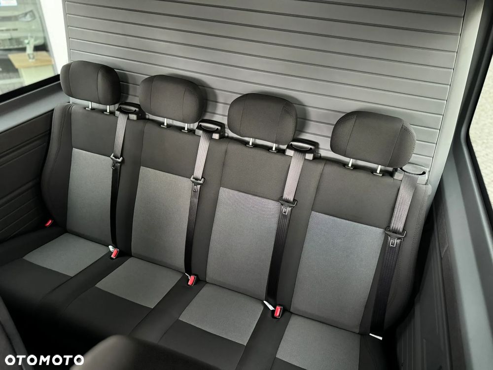 Volkswagen Crafter Maxi Brygadówka - 26