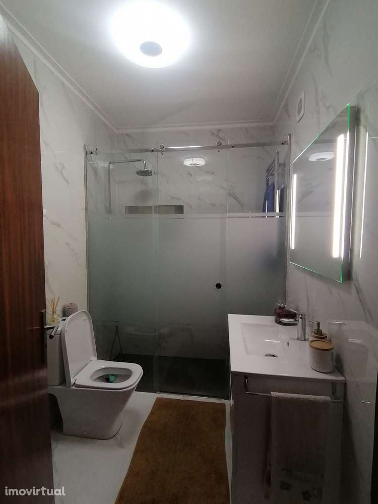 T1 com terraço em zona central de Oliveira do Douro - Grande imagem: 5/5