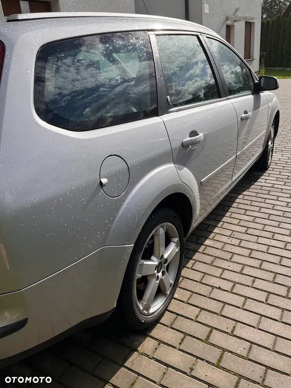 Ford Focus 1.6 Ti-VCT Ghia - 16