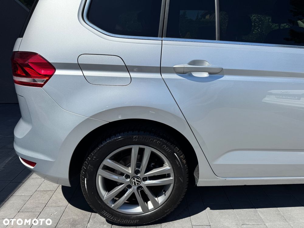 Volkswagen Touran - 35