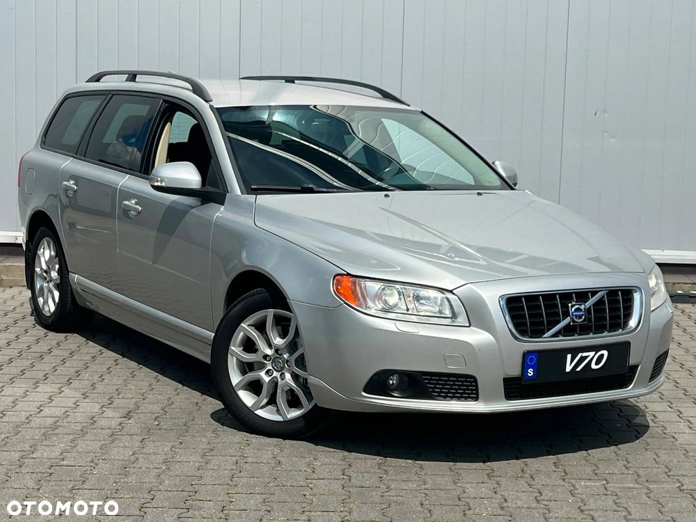 Volvo V70 D5 AWD Summum - 1