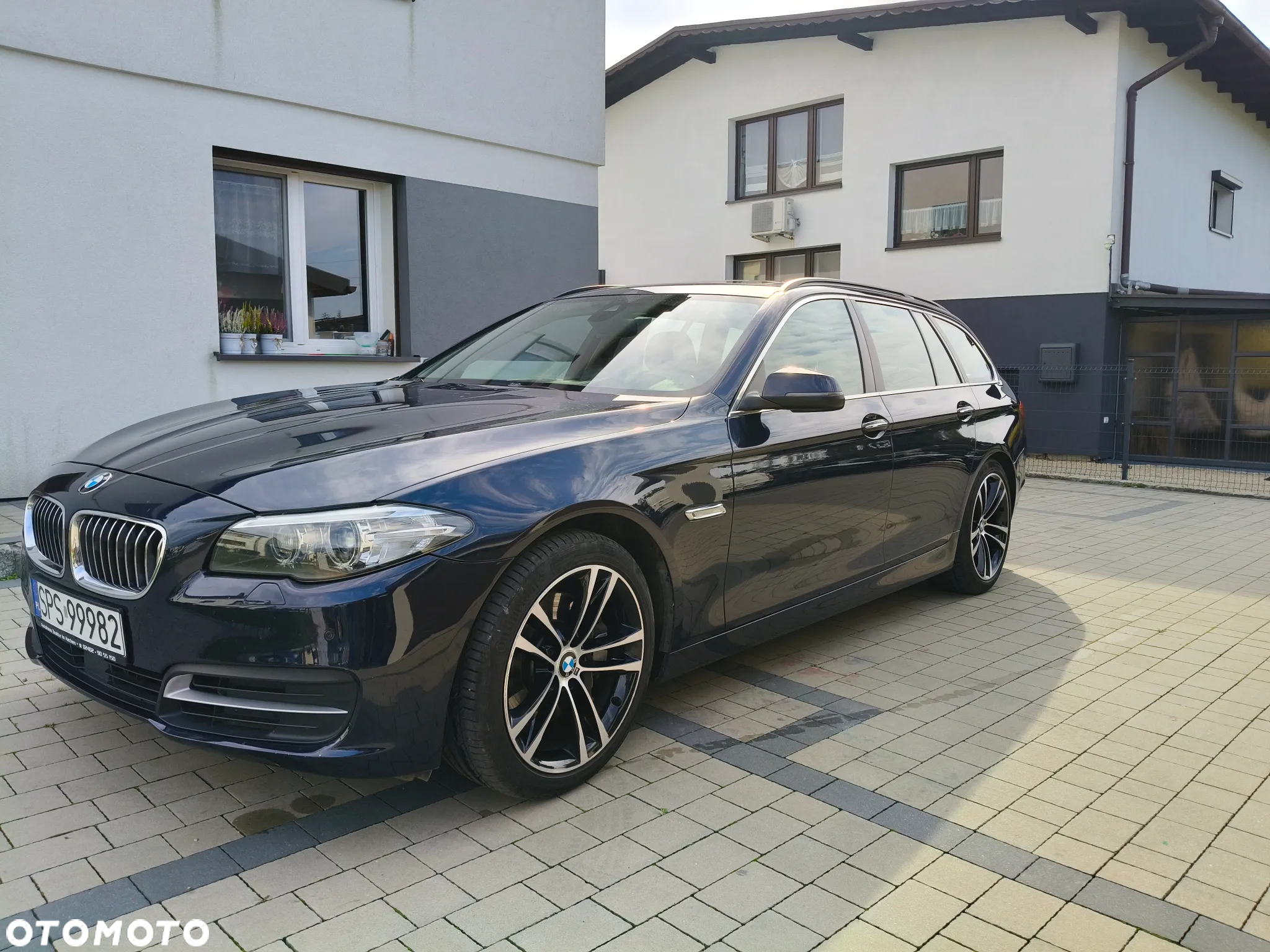 BMW Seria 5 525d Touring - 12