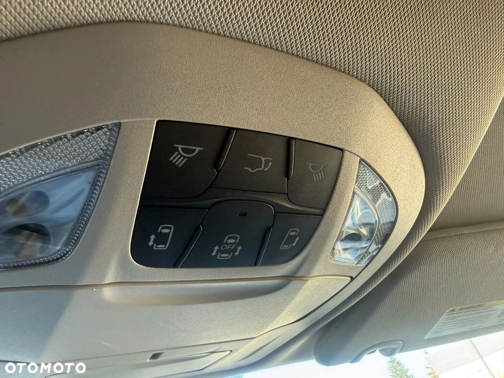 Chrysler Pacifica - 33