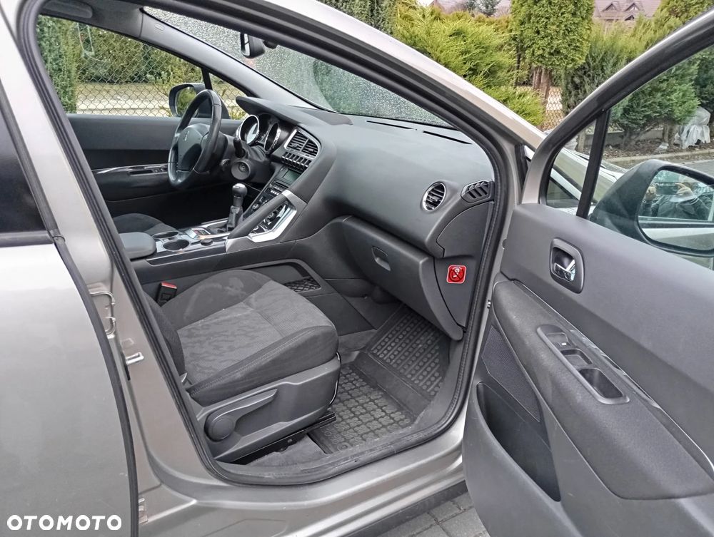 Peugeot 3008 120 VTi Style - 23