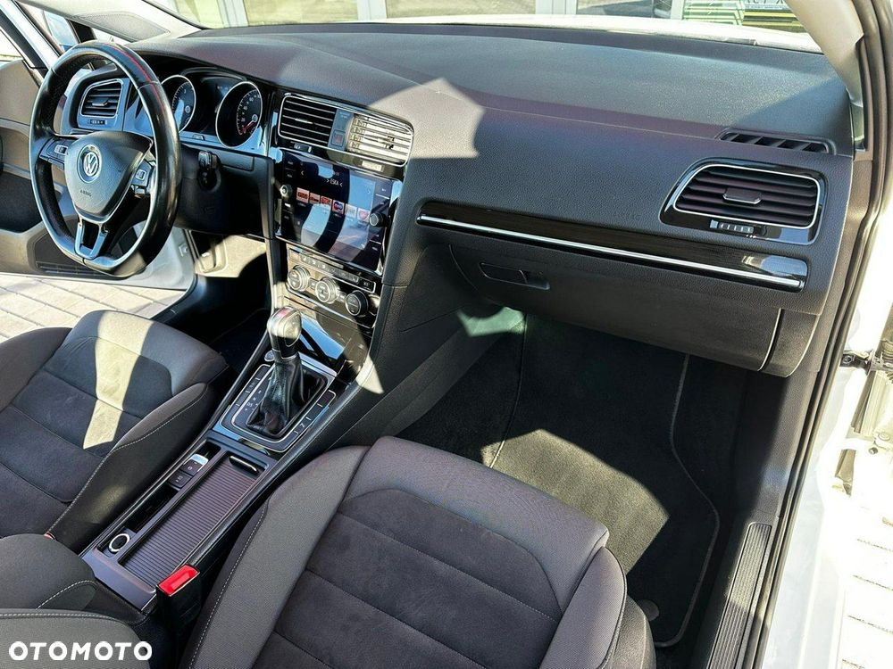 Volkswagen Golf VII 1.5 TSI BMT Evo Highline DSG - 17