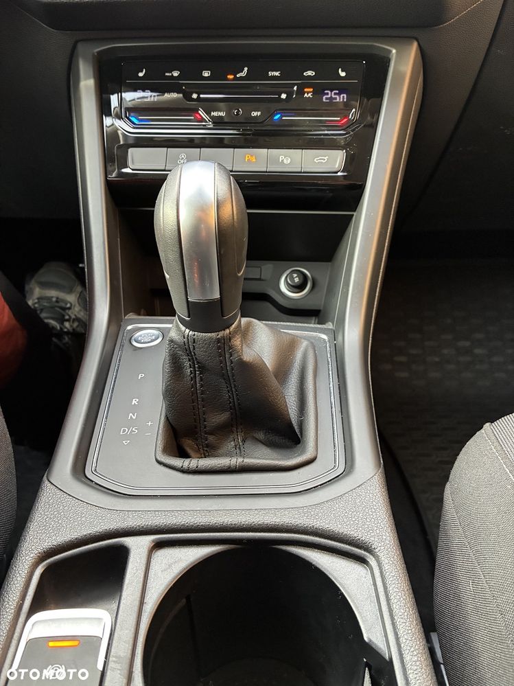 Volkswagen Touran 1.5 TSI EVO Highline DSG - 9