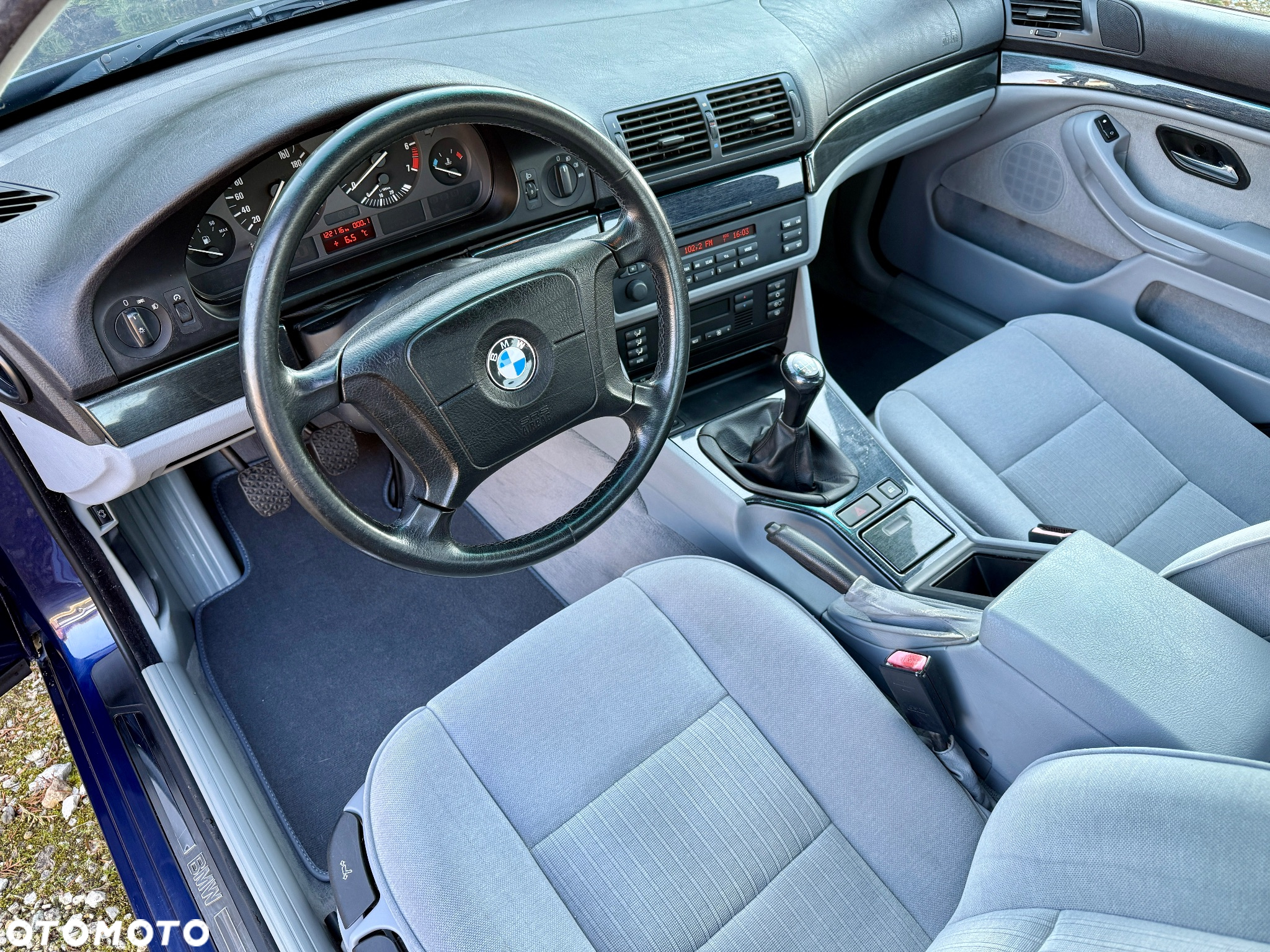 BMW Seria 5 523i - 8