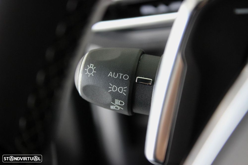Peugeot 3008 1.5 BlueHDi Allure Pack EAT8 - 21
