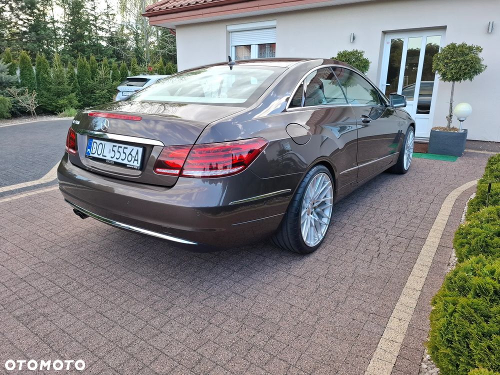 Mercedes-Benz Klasa E 250 - 4